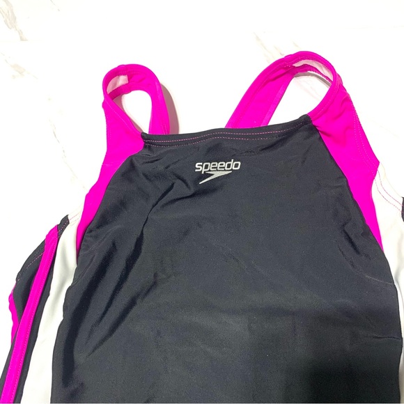 Speedo Like New Girl's Infinity Splice One-Piece Swimsuit Size 14 Youth - Picture 4 of 7